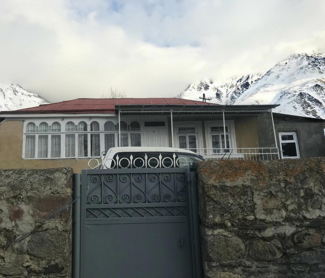 Sabuka Qushashvili Hotel คัซเบกี ภายนอก รูปภาพ